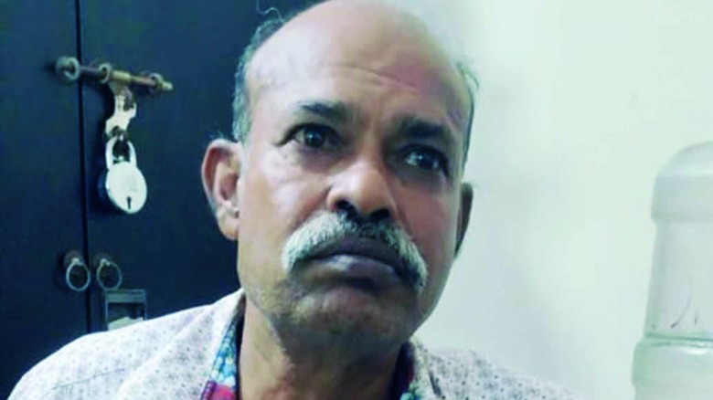 শ্রমীকলীগের সাবেক সাধারন সম্পাদক বেনাপোলে আটক।