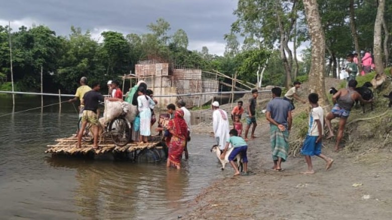 নির্মাণ কাজের মেয়াদ শেষ হলেও সেতু নির্মাণ হয় না কুড়িগ্রাম
