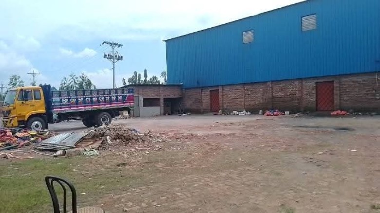 গাইবান্ধার সাদুল্লাপুরে অনুমোদনবিহীন ব্যাটারির সিসা তৈরির কা