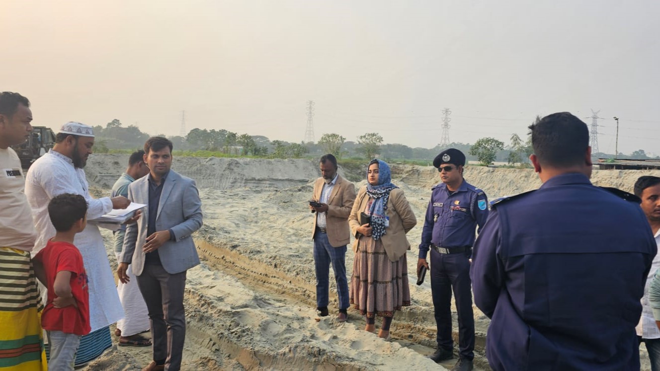 কেরানীগঞ্জে অবৈধ বালু ব্যবসায়ীকে ৫০ হাজার টাকা জরিমানা